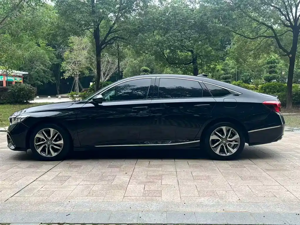 Honda Inspire — фото 4