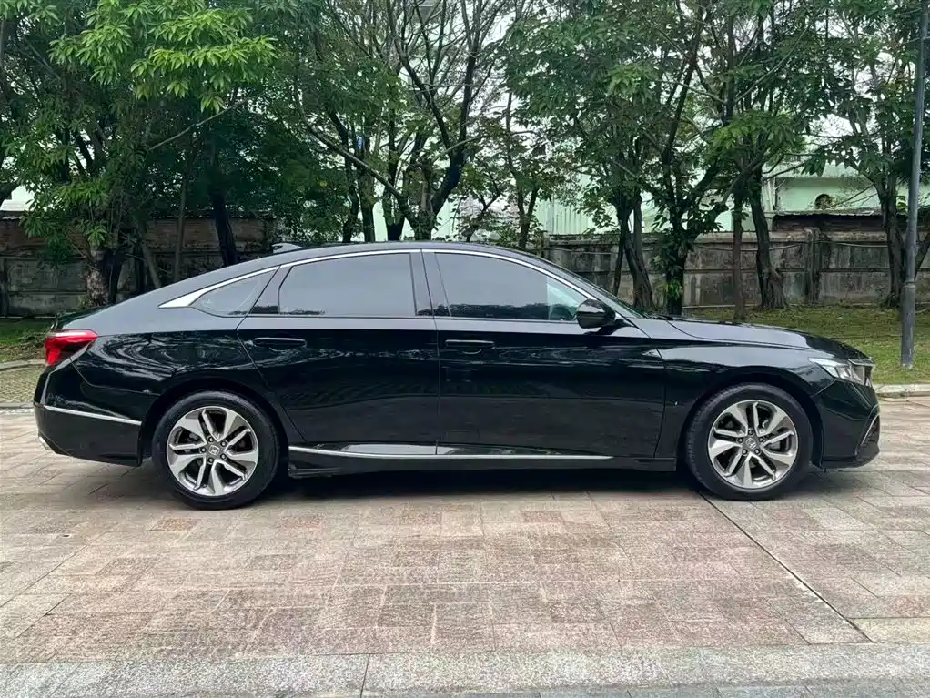 Honda Inspire — фото 5