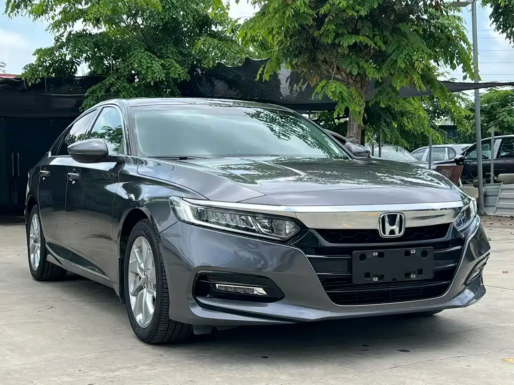 Honda Accord — фото 3