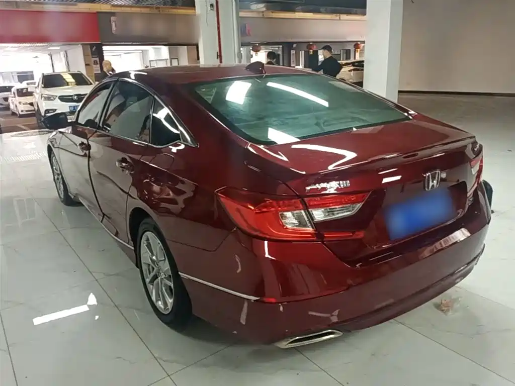 Honda Accord — фото 5