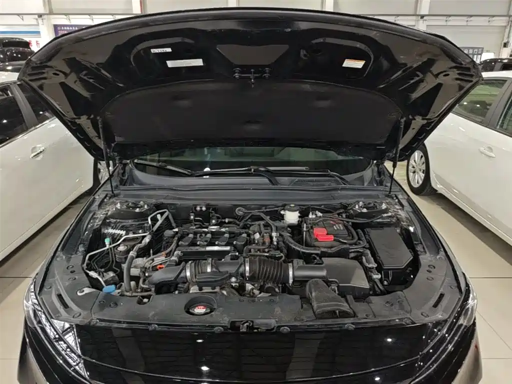 Honda Accord — фото 20