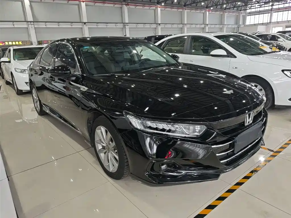 Honda Accord — фото 4