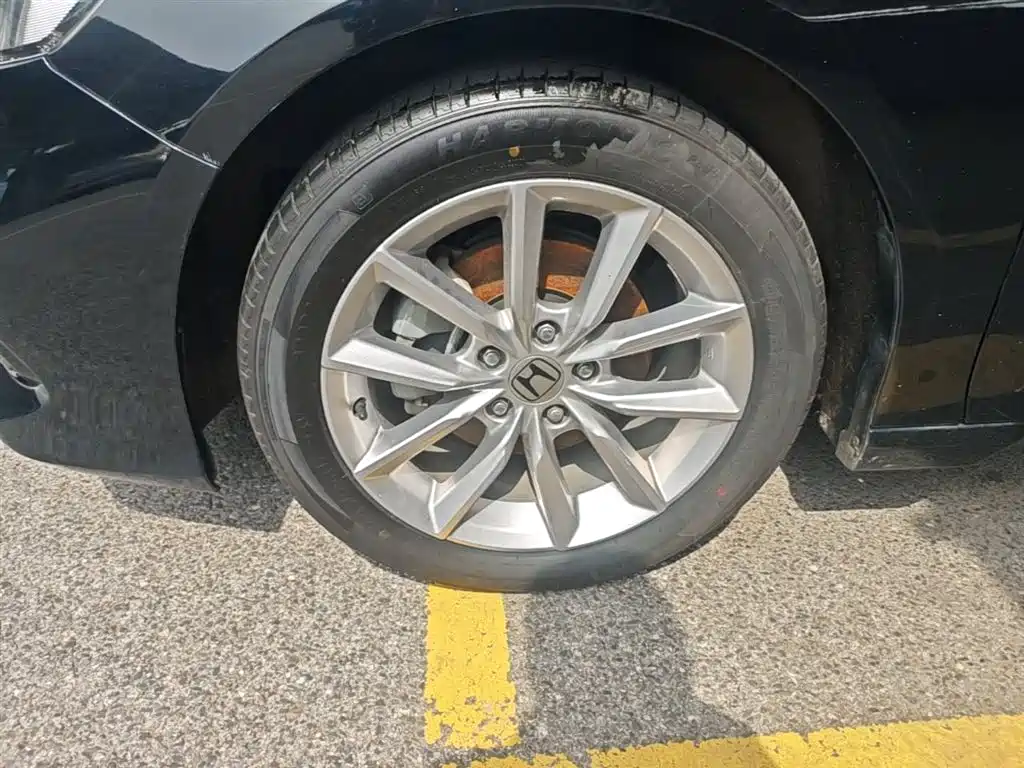 Honda Accord — фото 23