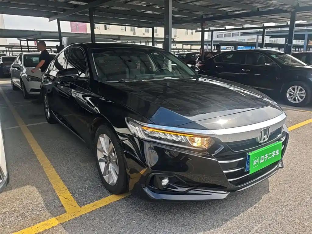 Honda Accord — фото 4