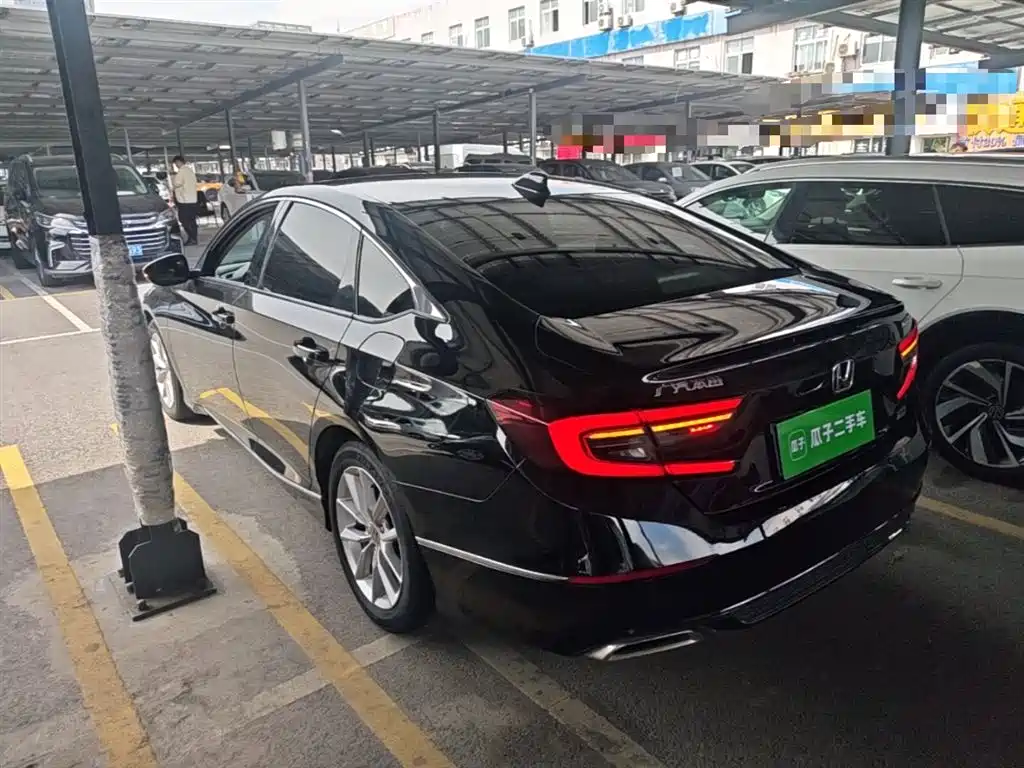 Honda Accord — фото 5