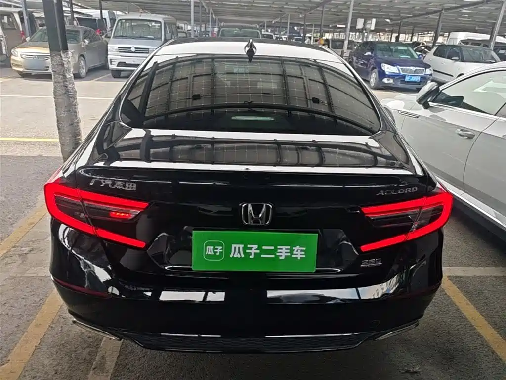 Honda Accord — фото 6