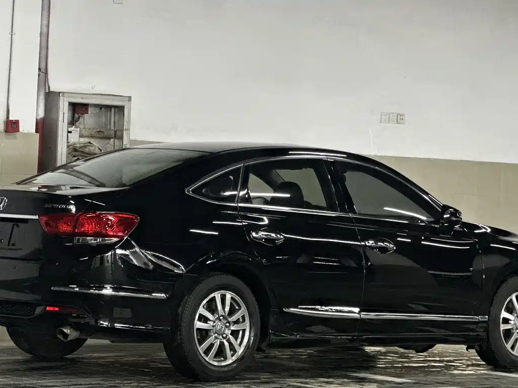 Honda Spirior — фото 4