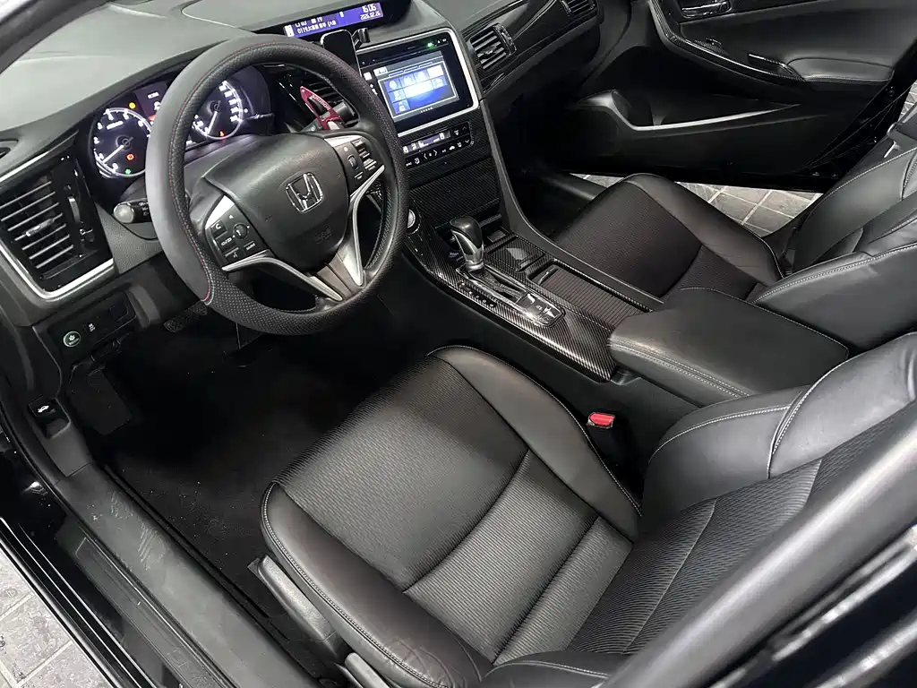 Honda Spirior — фото 10