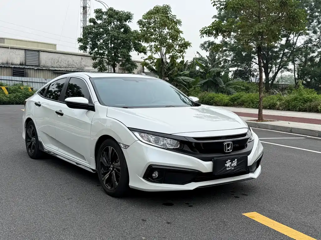Honda Civic — фото 3