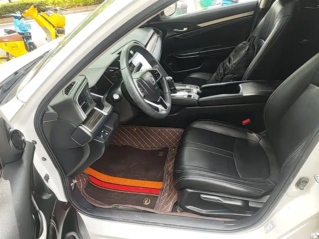 Honda Civic — фото 15