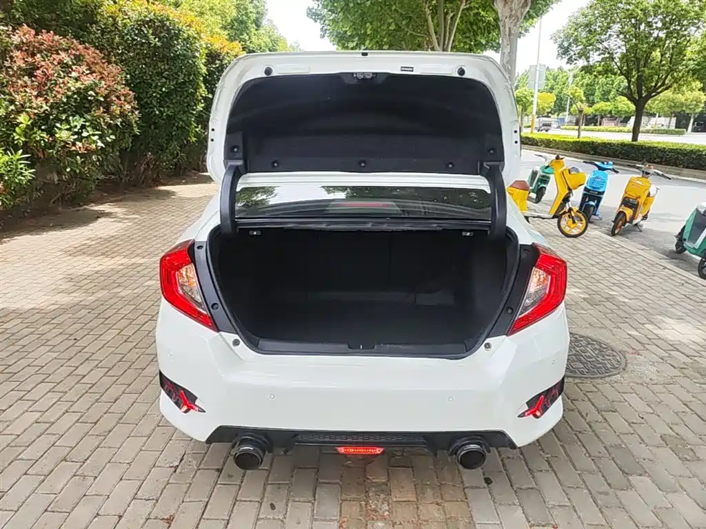 Honda Civic — фото 19