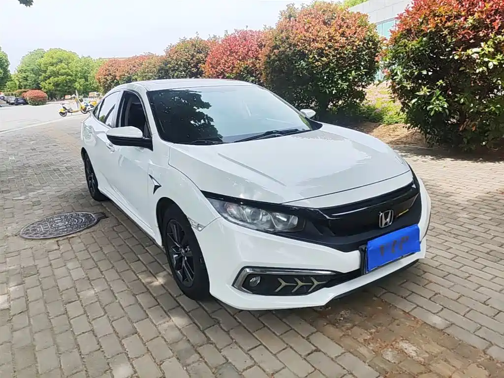 Honda Civic — фото 4