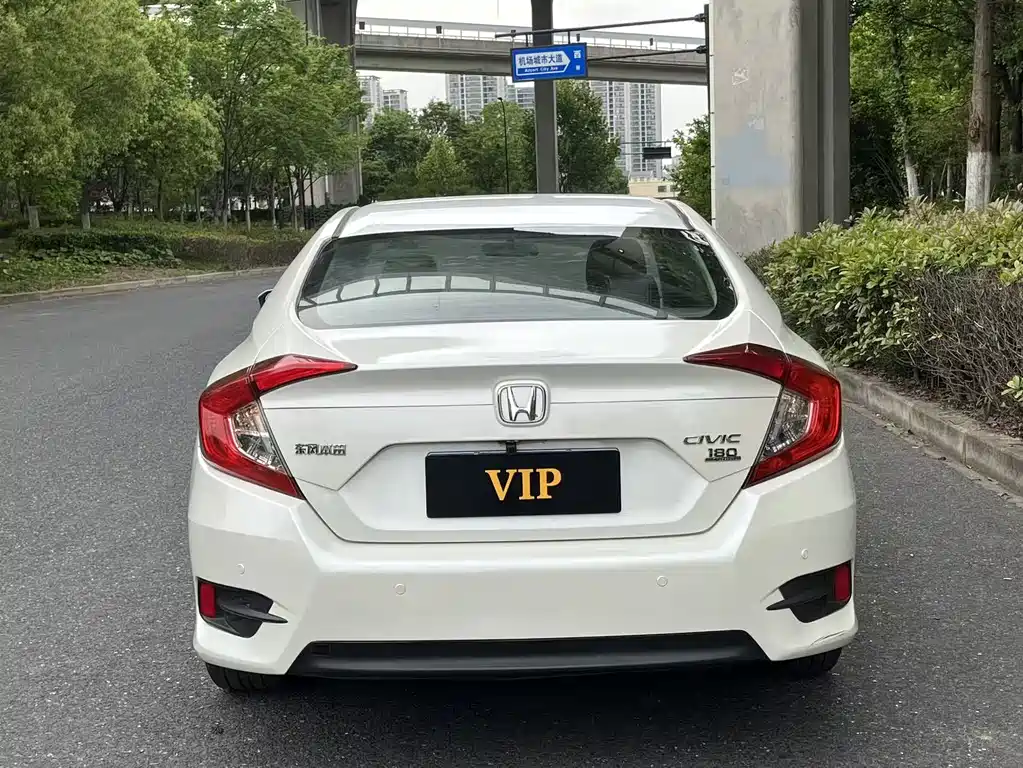 Honda Civic — фото 6