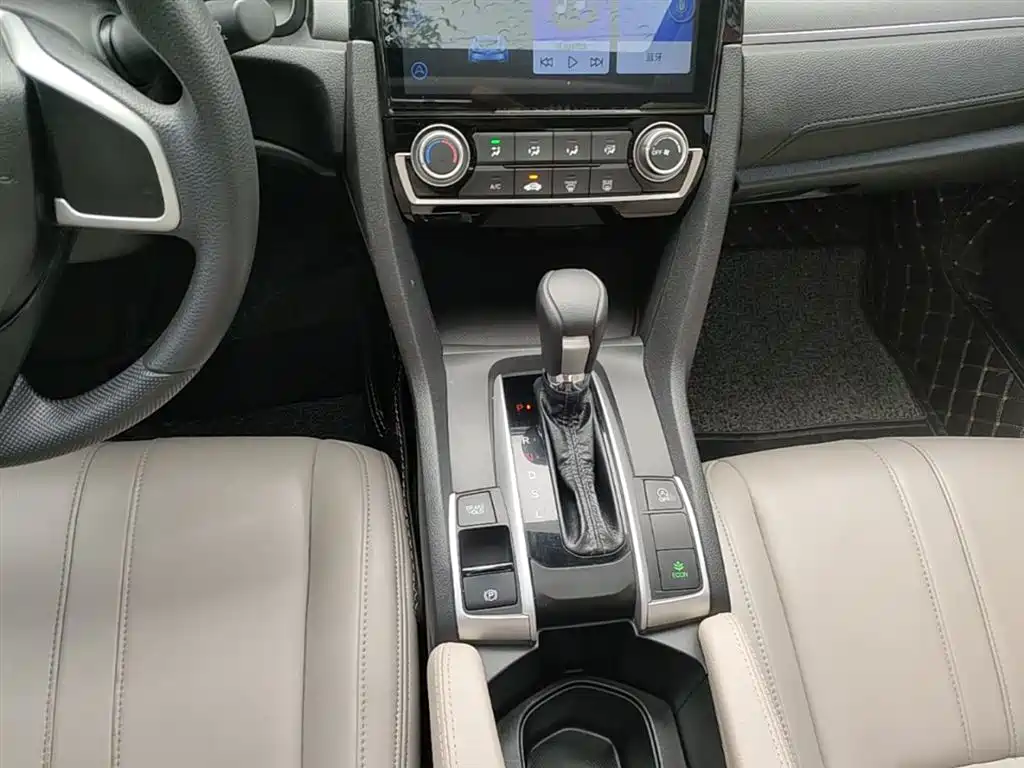 Honda Civic — фото 14