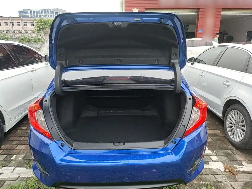Honda Civic — фото 19