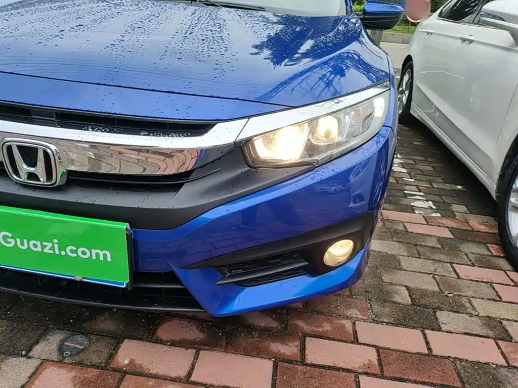 Honda Civic — фото 24