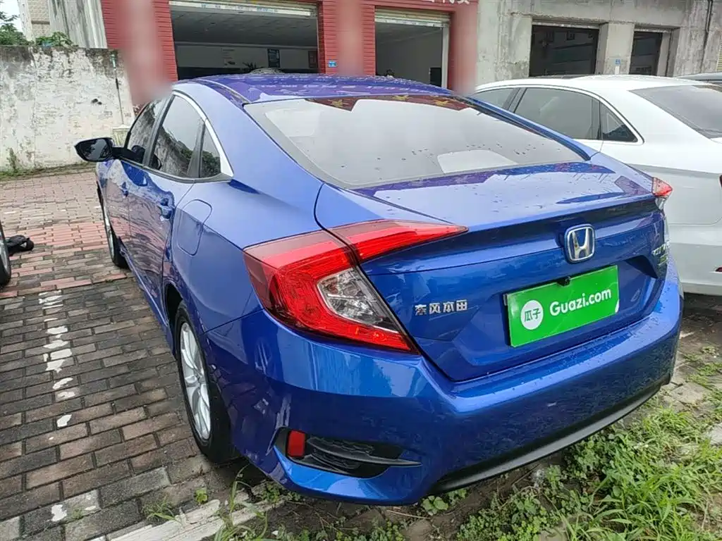 Honda Civic — фото 5