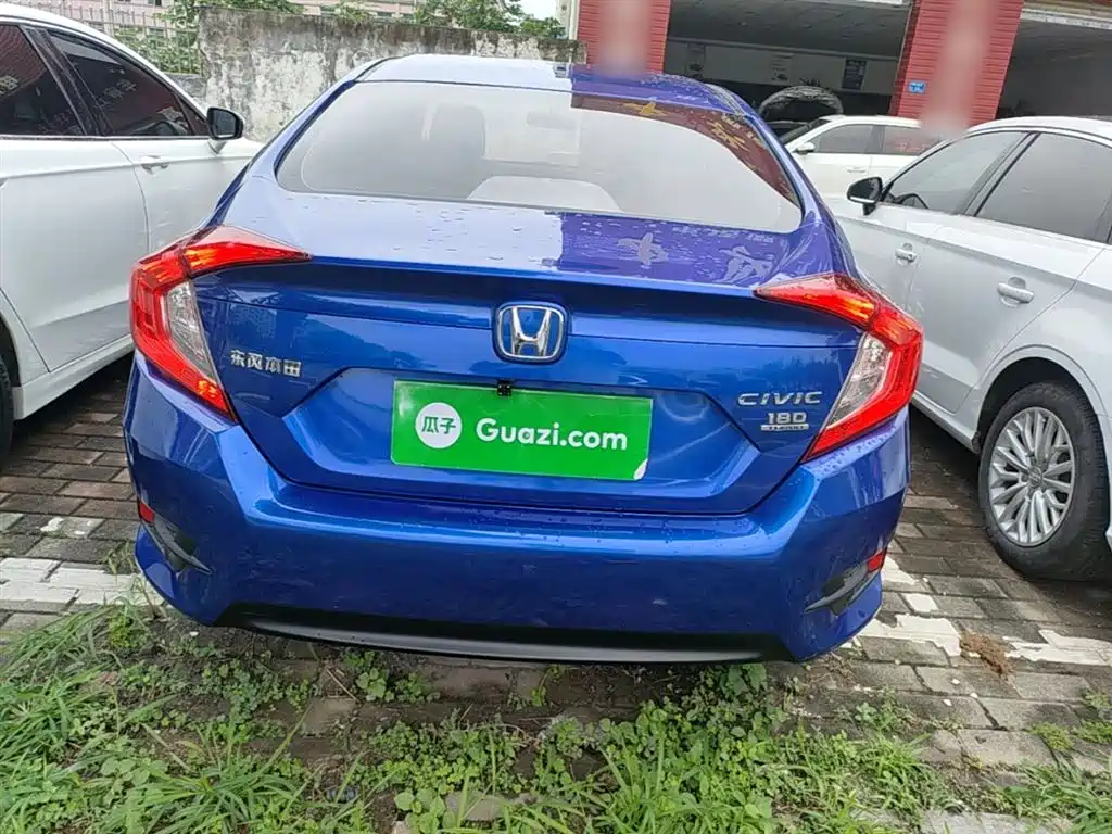 Honda Civic — фото 6