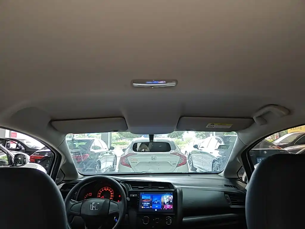 Honda Fit — фото 18