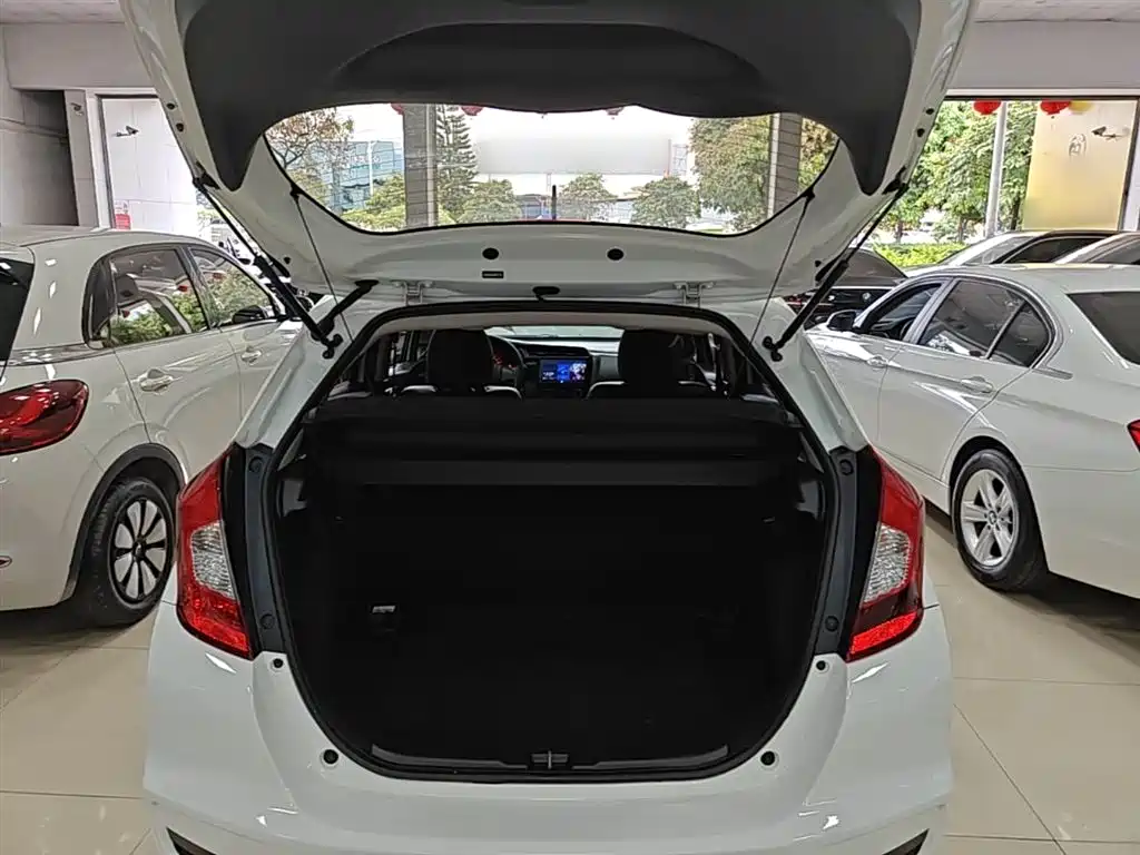 Honda Fit — фото 19