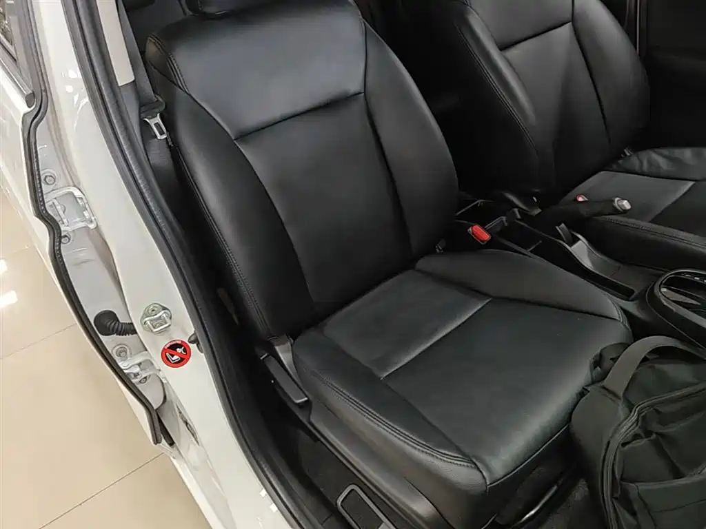 Honda Fit — фото 25