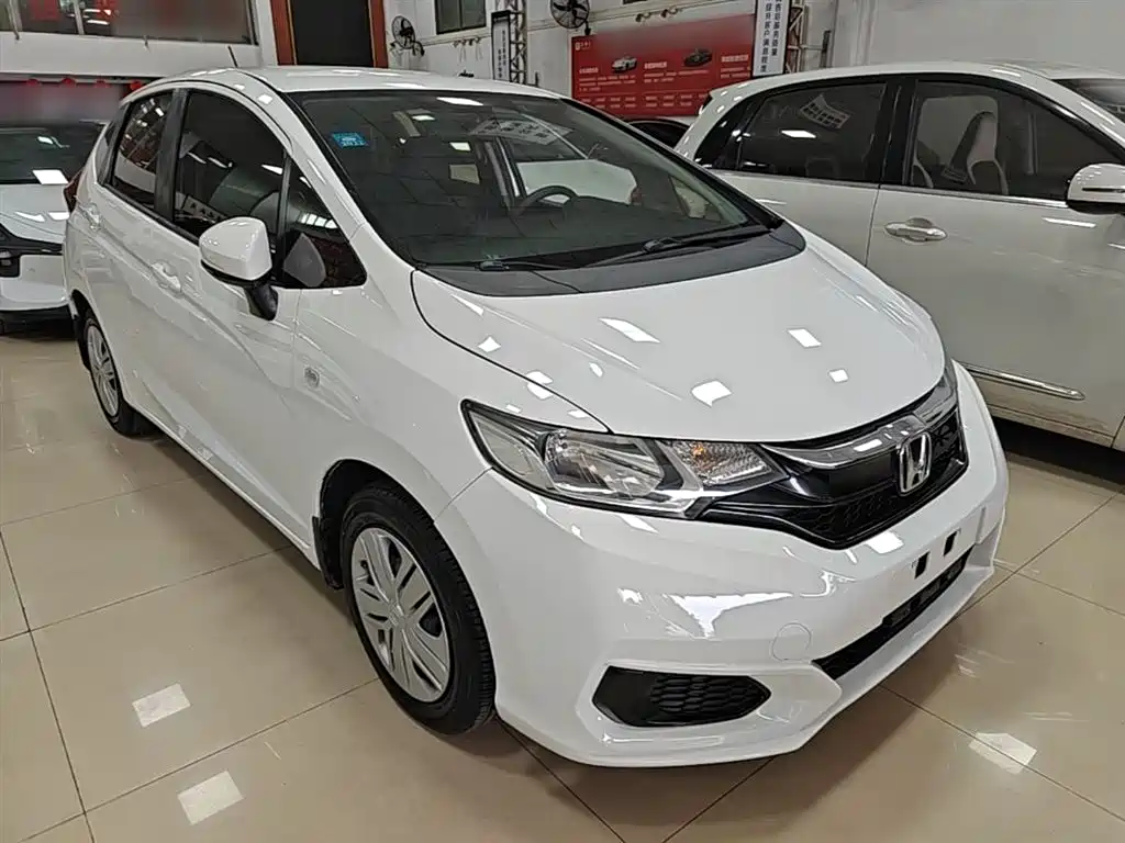 Honda Fit — фото 4