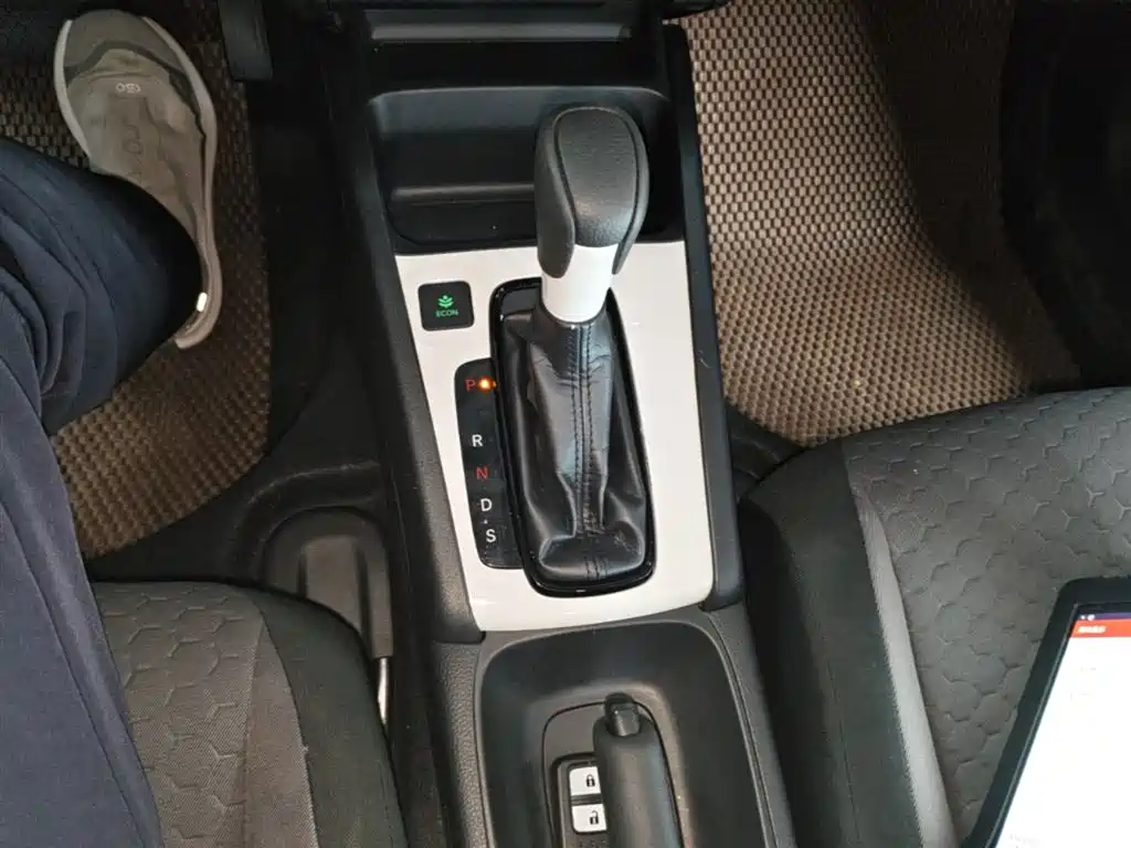 Honda Fit — фото 14