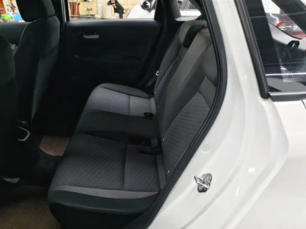 Honda Fit — фото 17