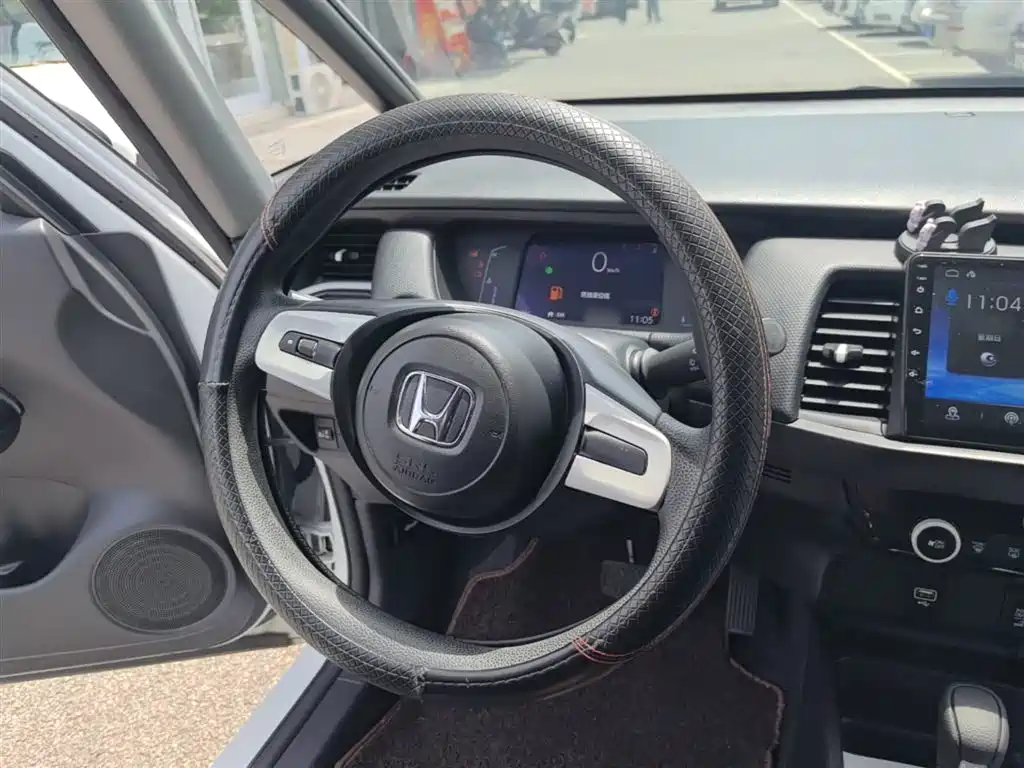 Honda Fit — фото 11