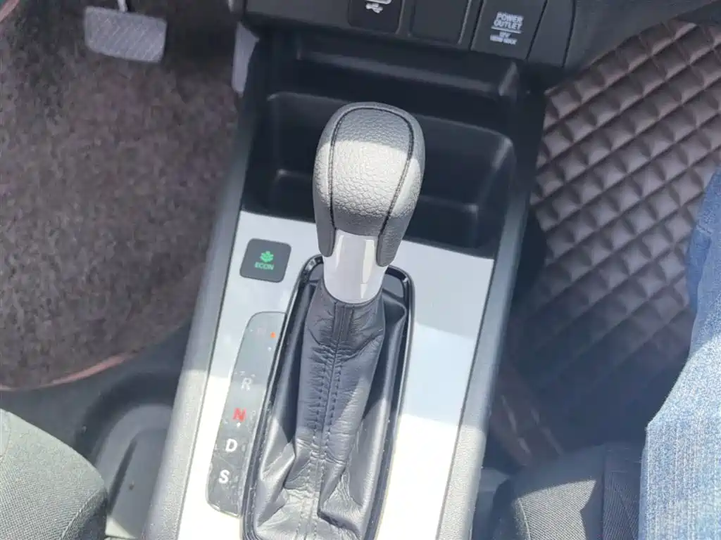 Honda Fit — фото 14