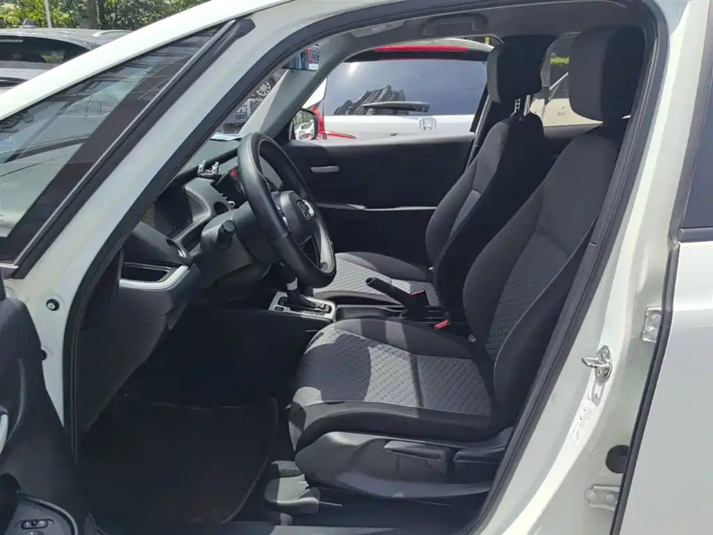 Honda Fit — фото 15