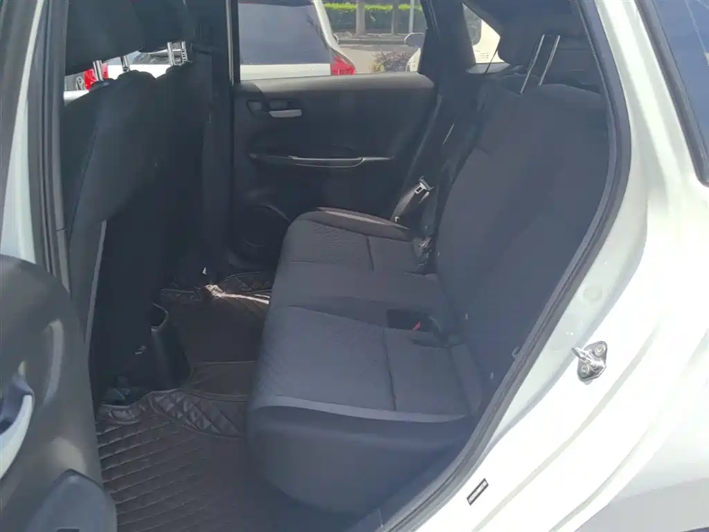 Honda Fit — фото 17