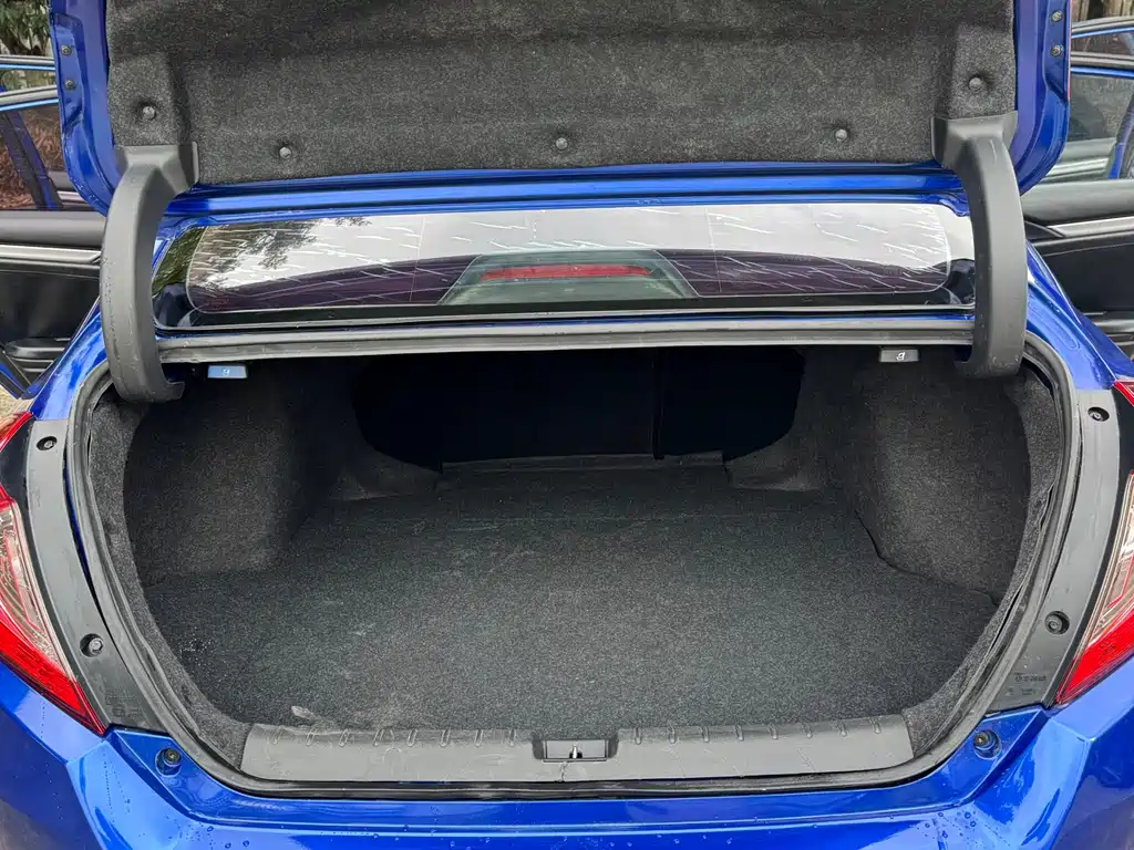 Honda Civic — фото 11