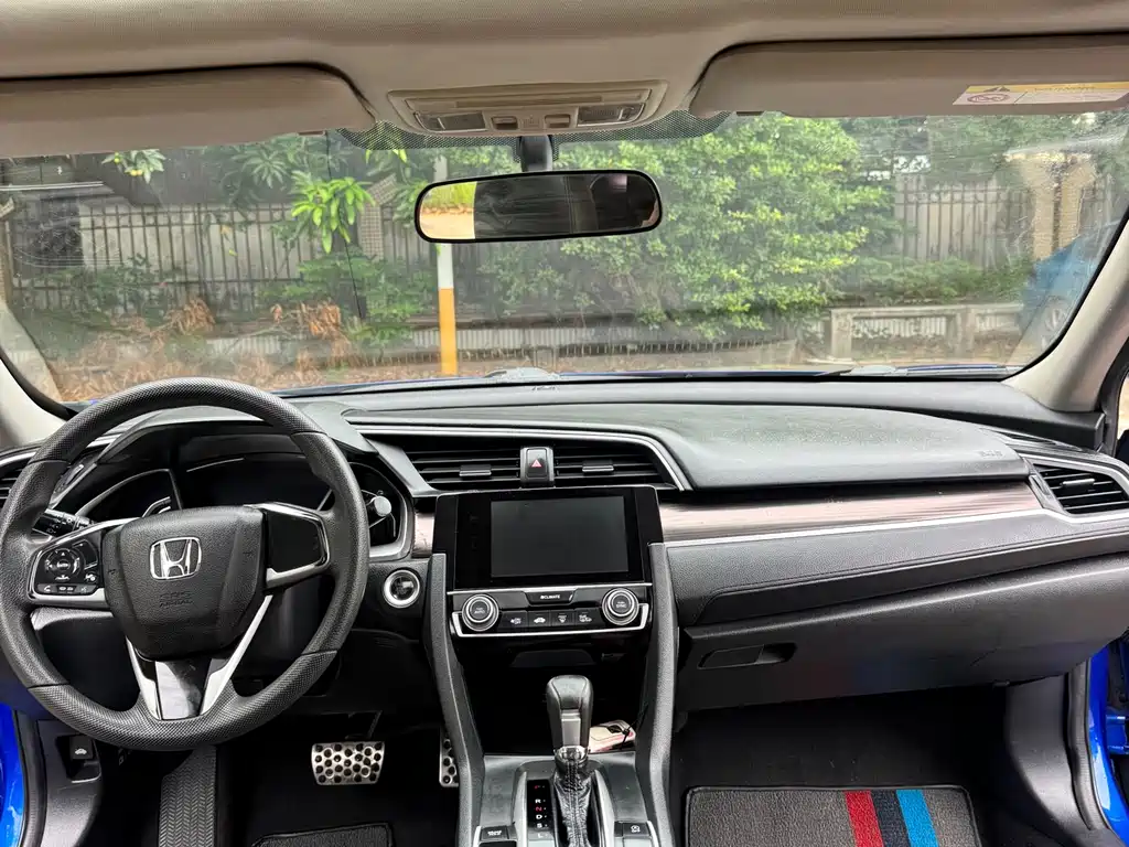 Honda Civic — фото 8