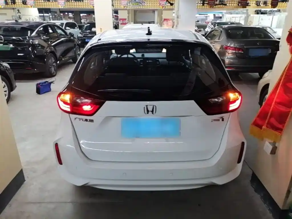 Honda Fit — фото 6