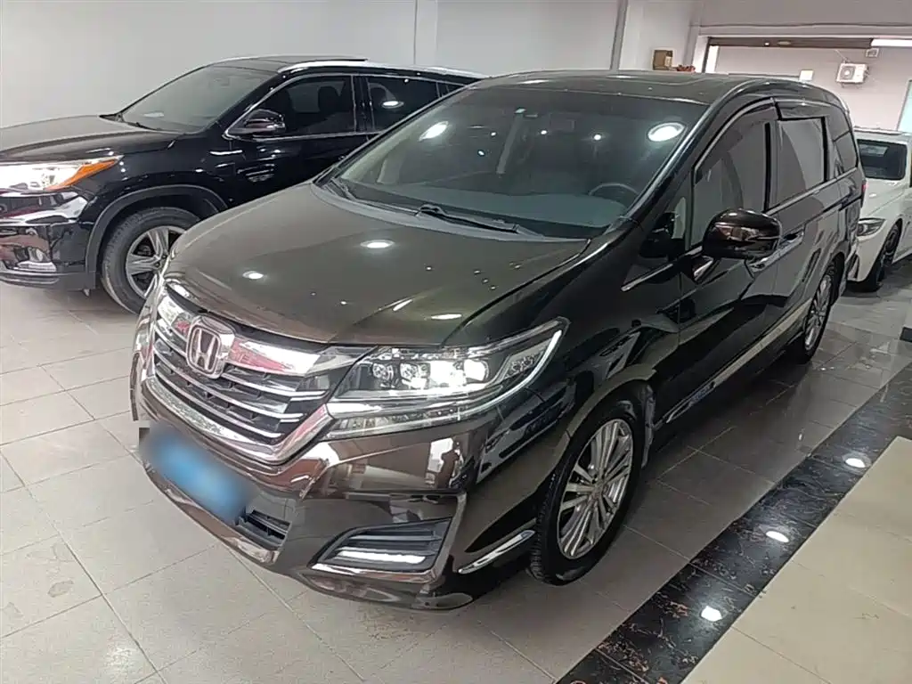Honda Elysion — фото 2