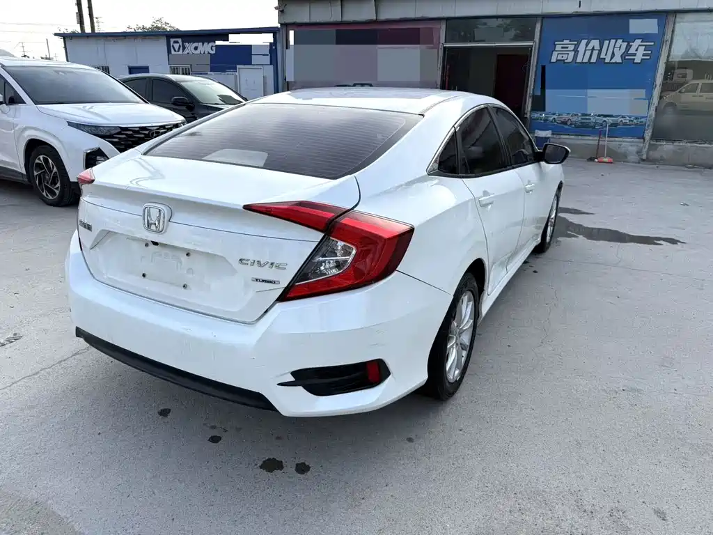 Honda Civic — фото 9