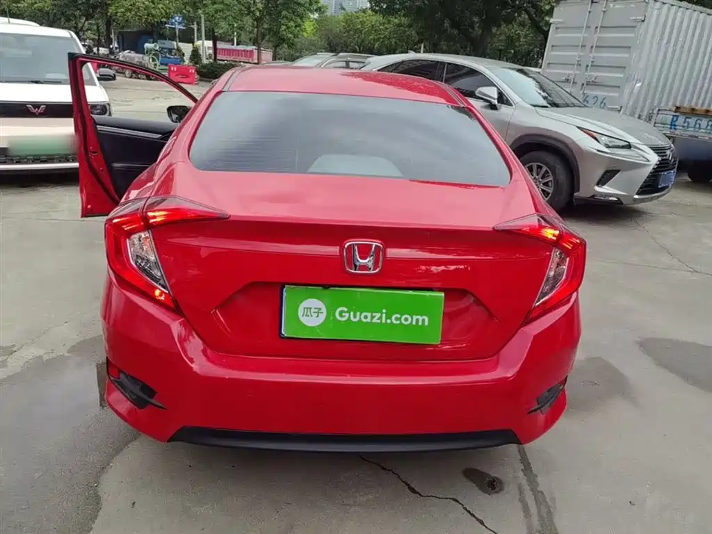 Honda Civic — фото 6