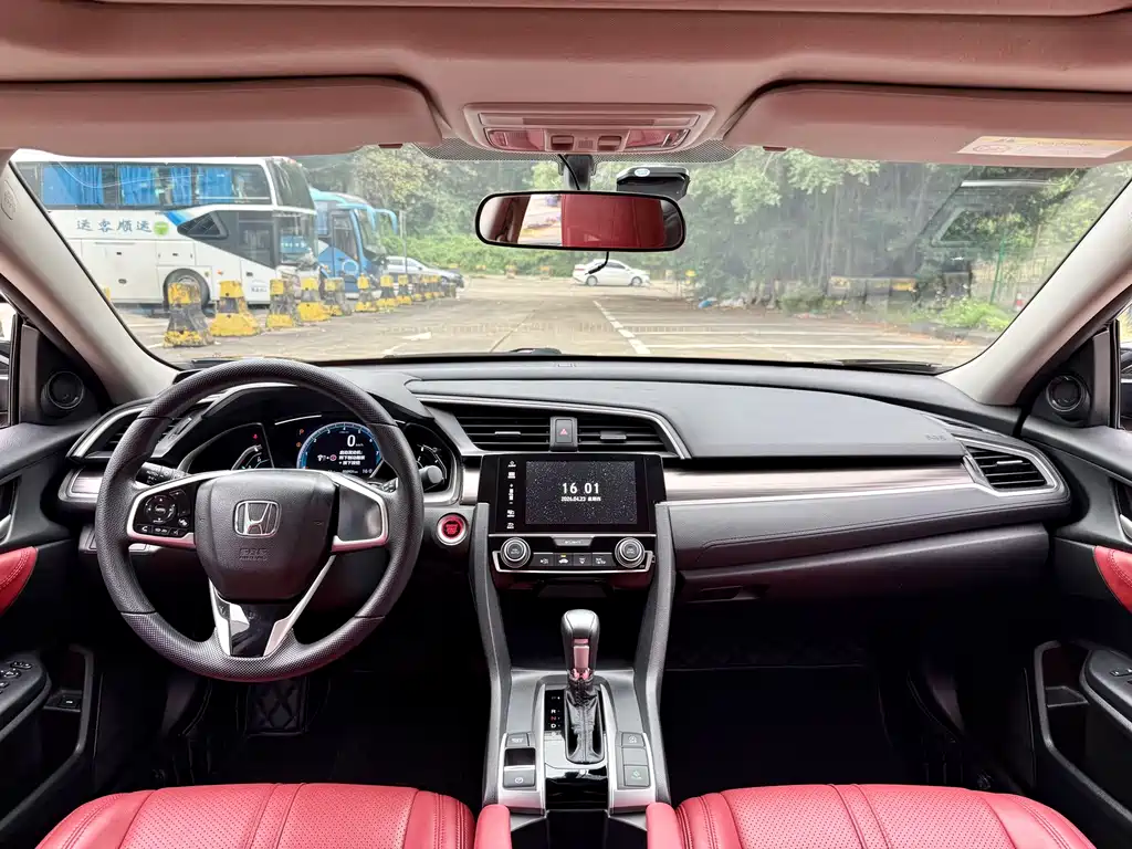 Honda Civic — фото 13