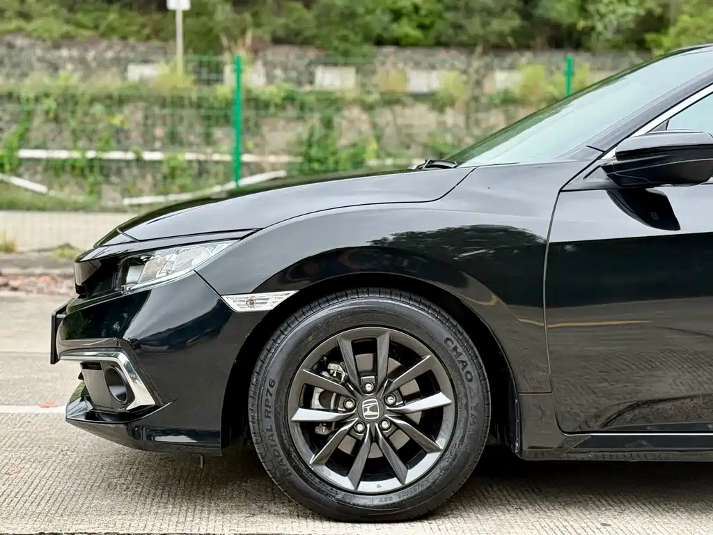 Honda Civic — фото 6