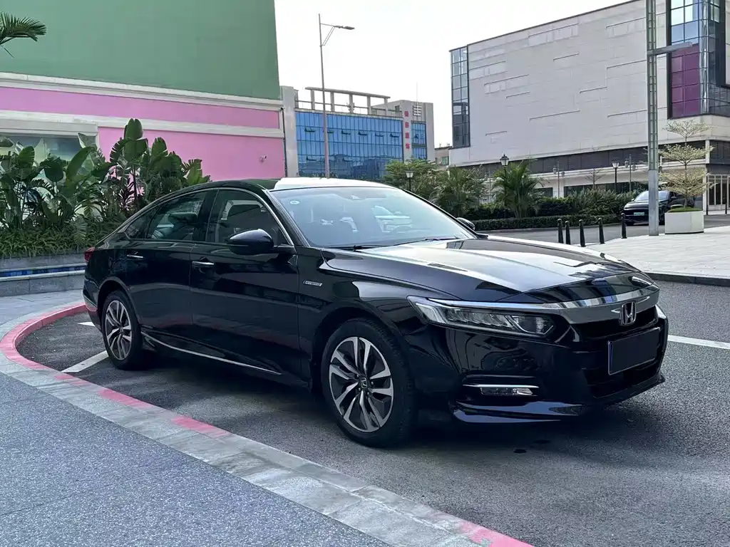 Honda Accord — фото 4