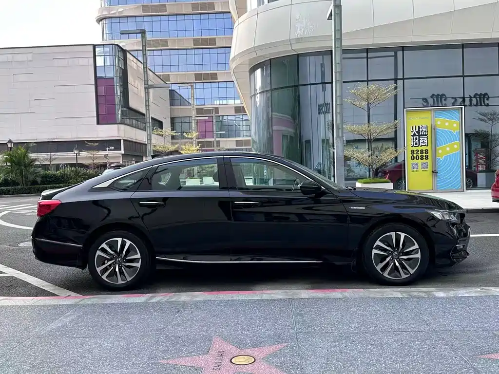Honda Accord — фото 5