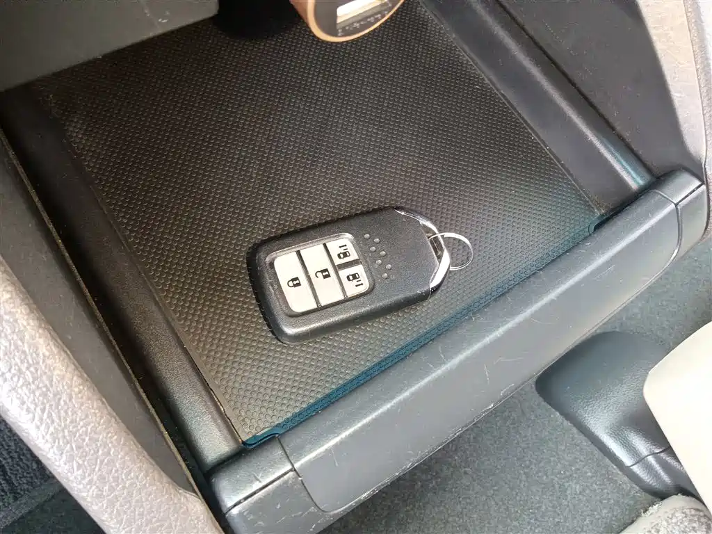 Honda Odyssey — фото 11