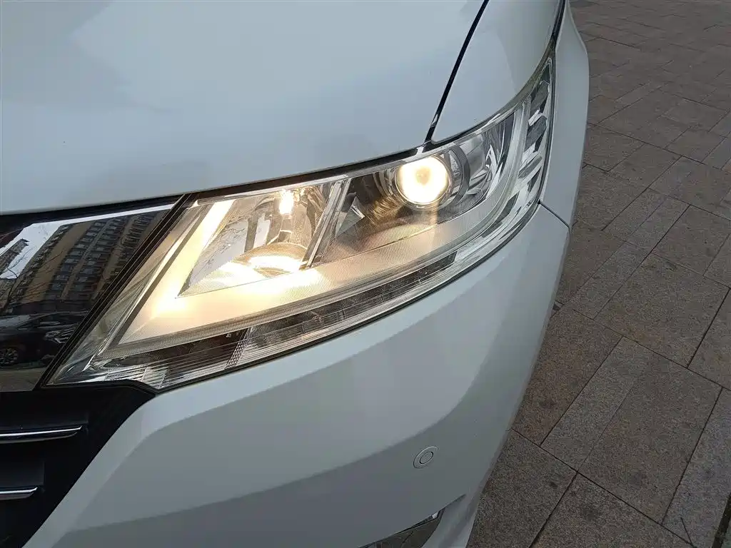 Honda Odyssey — фото 15
