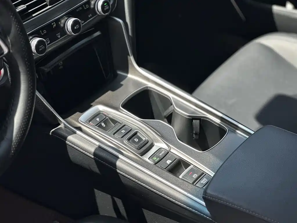 Honda Accord — фото 13