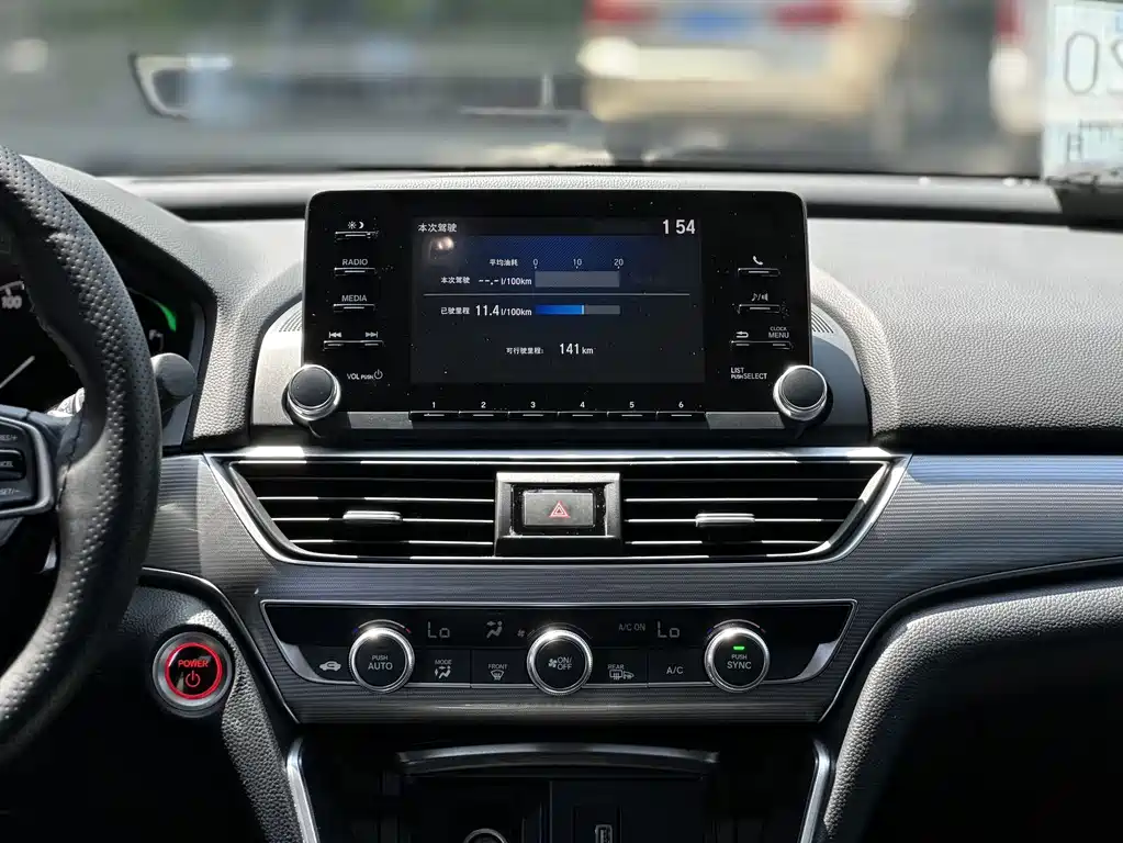 Honda Accord — фото 14