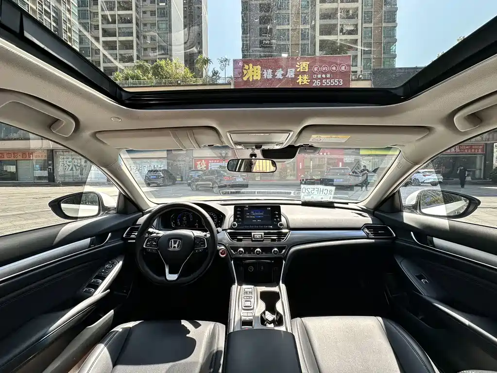 Honda Accord — фото 5