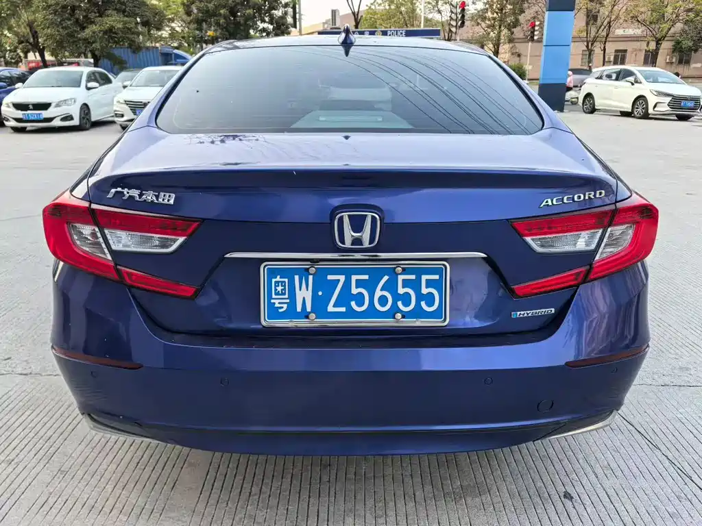 Honda Accord — фото 4