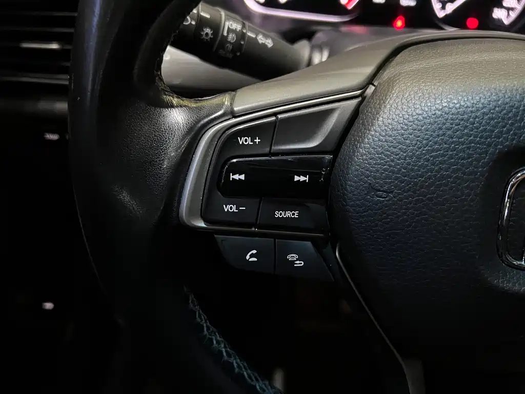 Honda Inspire — фото 15