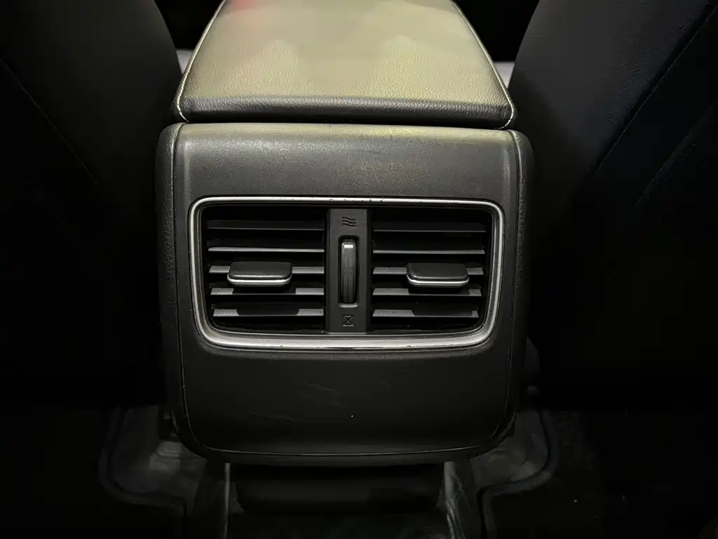 Honda Inspire — фото 18